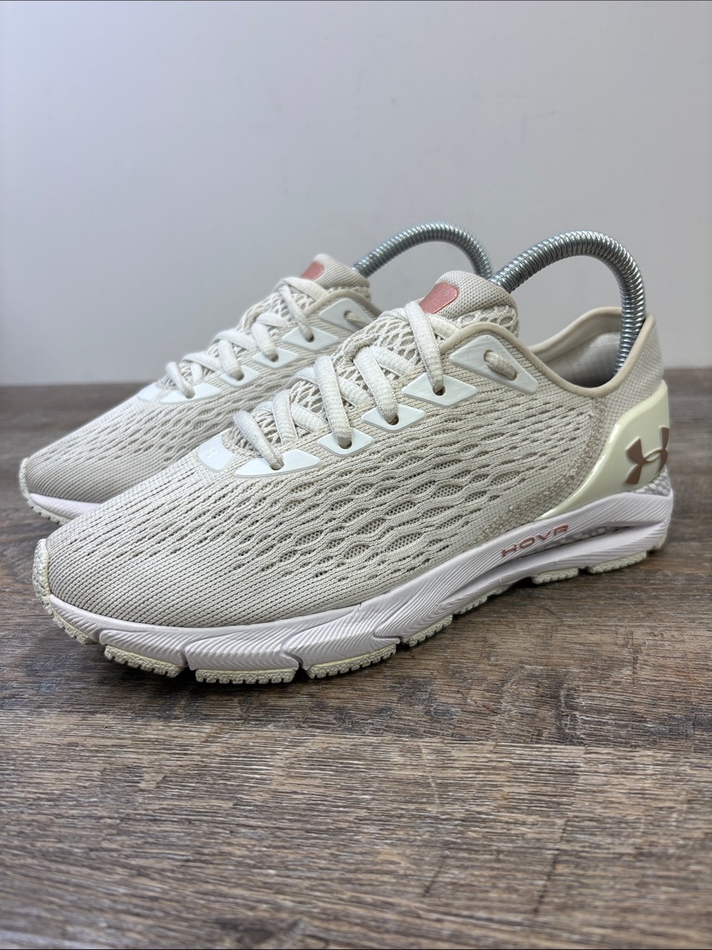 Under Armour HOVR Sonic 3 MTLC Running Shoes Metallic White Rose Gold Women’s 7